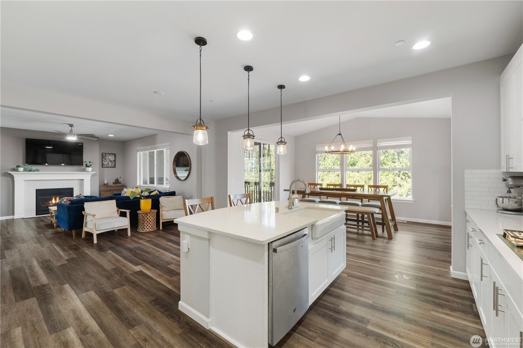 13419 196th Avenue E, photo 9