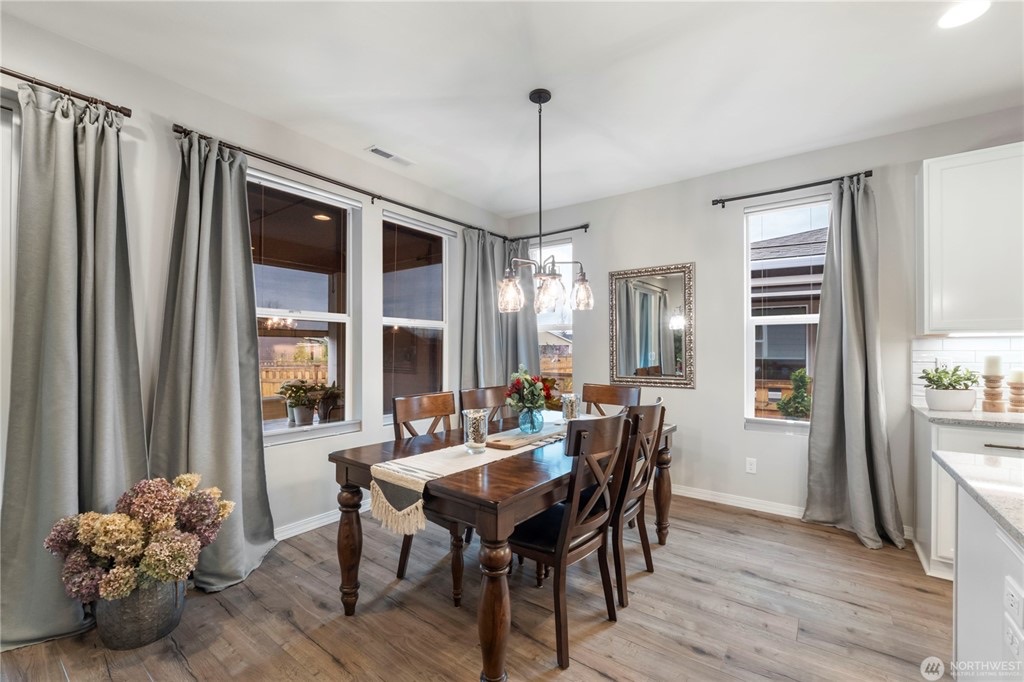18102 151st Street E, photo 7