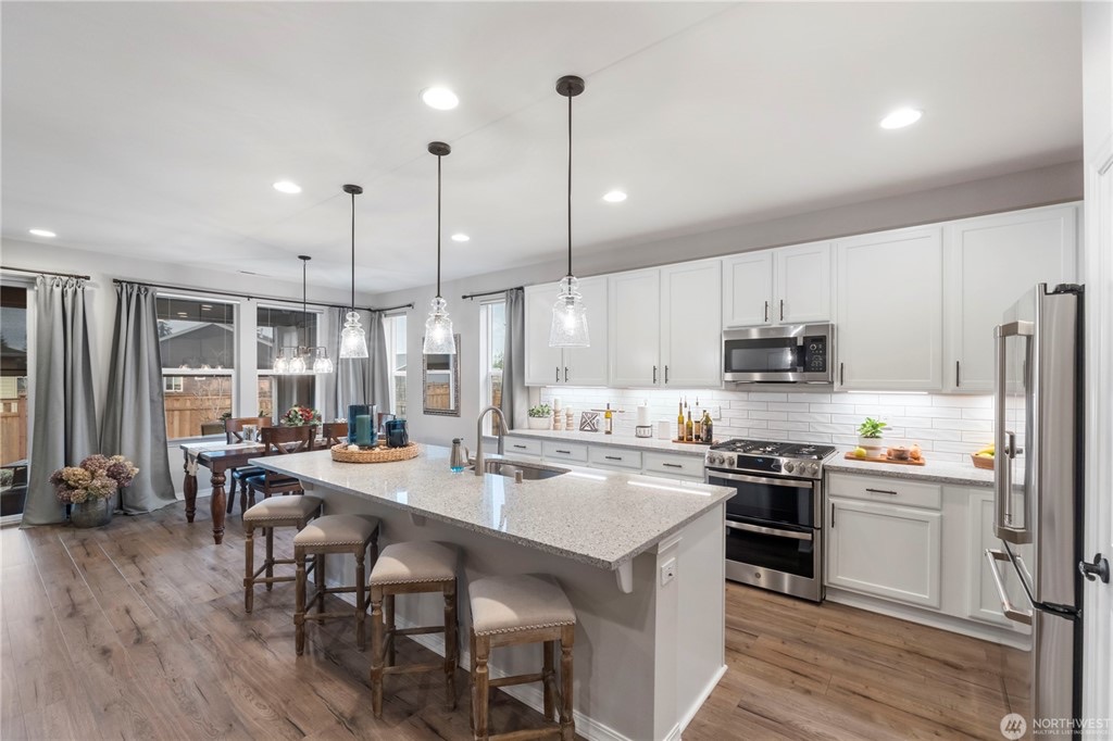 18102 151st Street E, photo 8