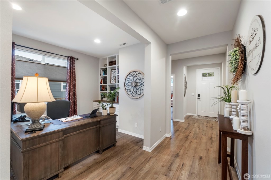 18102 151st Street E, photo 12